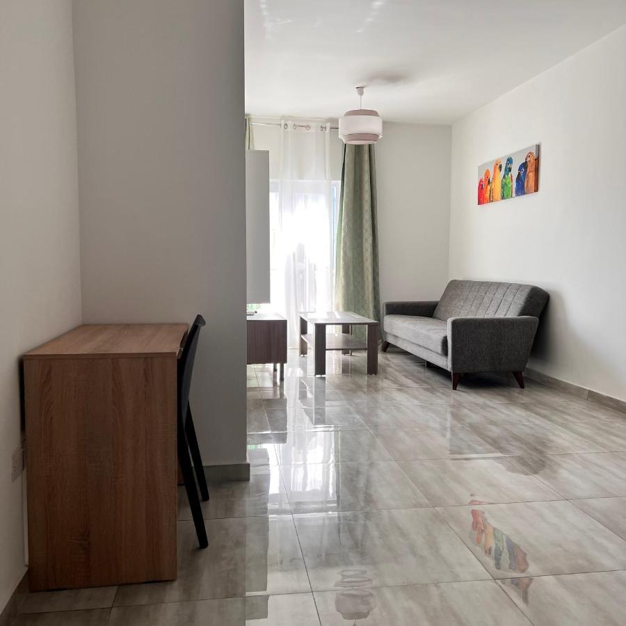 F5 Room 1, Private Double Room With Private Bathroom And Balcony In Shared Flat Msida Buitenkant foto
